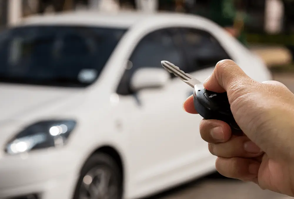 Honolulu locksmith offering car key replacement services. Your one-stop guide to car key replacement in Honolulu: Our infographic makes the process simple, stress-free, and as smooth as sailing down Waikiki Beach.